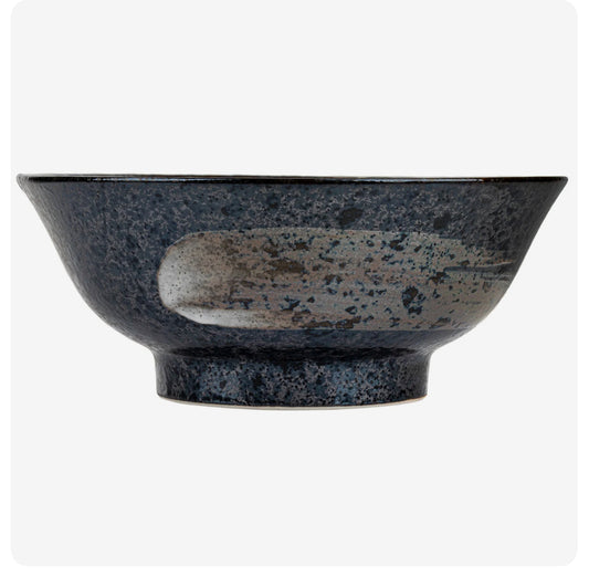 akeyo japanese ramen bowl black ceramic design speckled glaze brown detail made in Japan