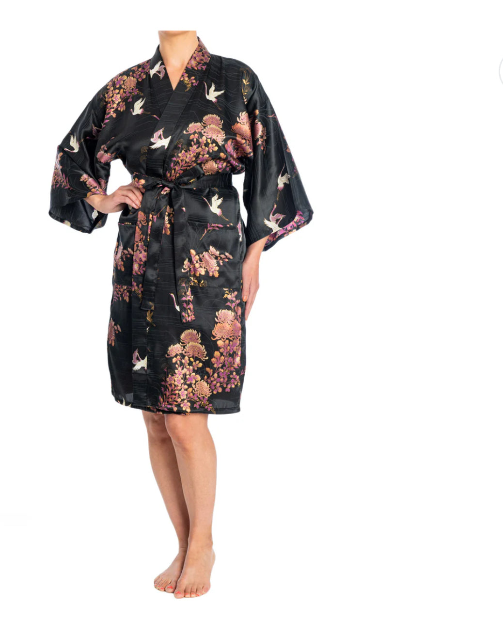 Silk Crane and Chrysanthemum Short Black Yukata.