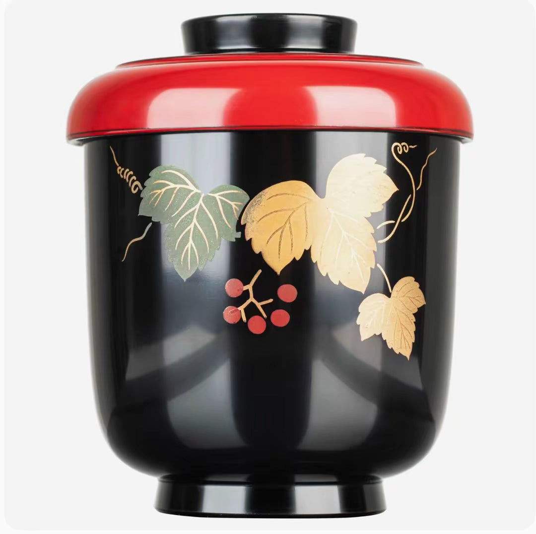 Japanese Urushi Lacquer Wooden Bowl with Lid – Premium Gold Ivy Motif (Made in Japan)