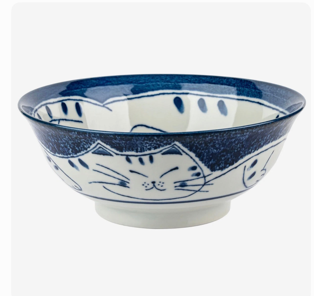 Blue tabby cat Japanese ramen bowl made in Japan ,large porcelain bowl with play fur cat design