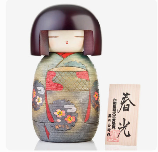 Sweet Lady Japanese Wooden Kokeshi Doll – Handcrafted Traditional Kimono Doll (21.5cm)