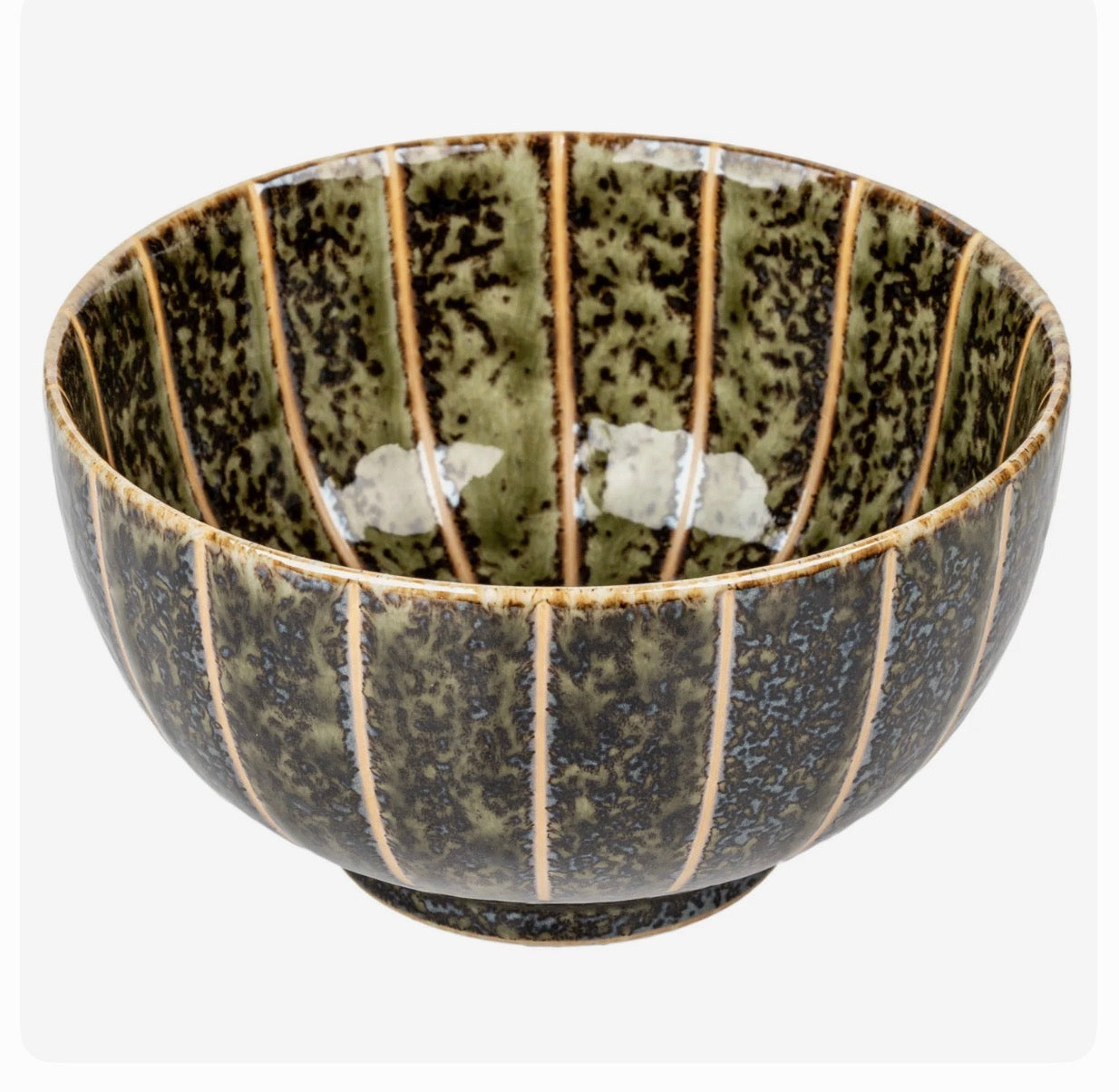 Handmade japanese green Tokusa bowl with striped patter ceramic design