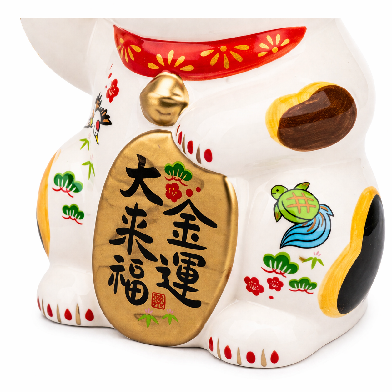Maneki neko waing cat statue for good luck and fortune