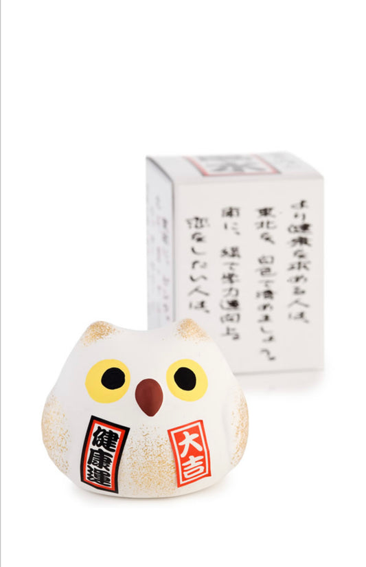 Japanese lucky owl white wiht yellow eyes