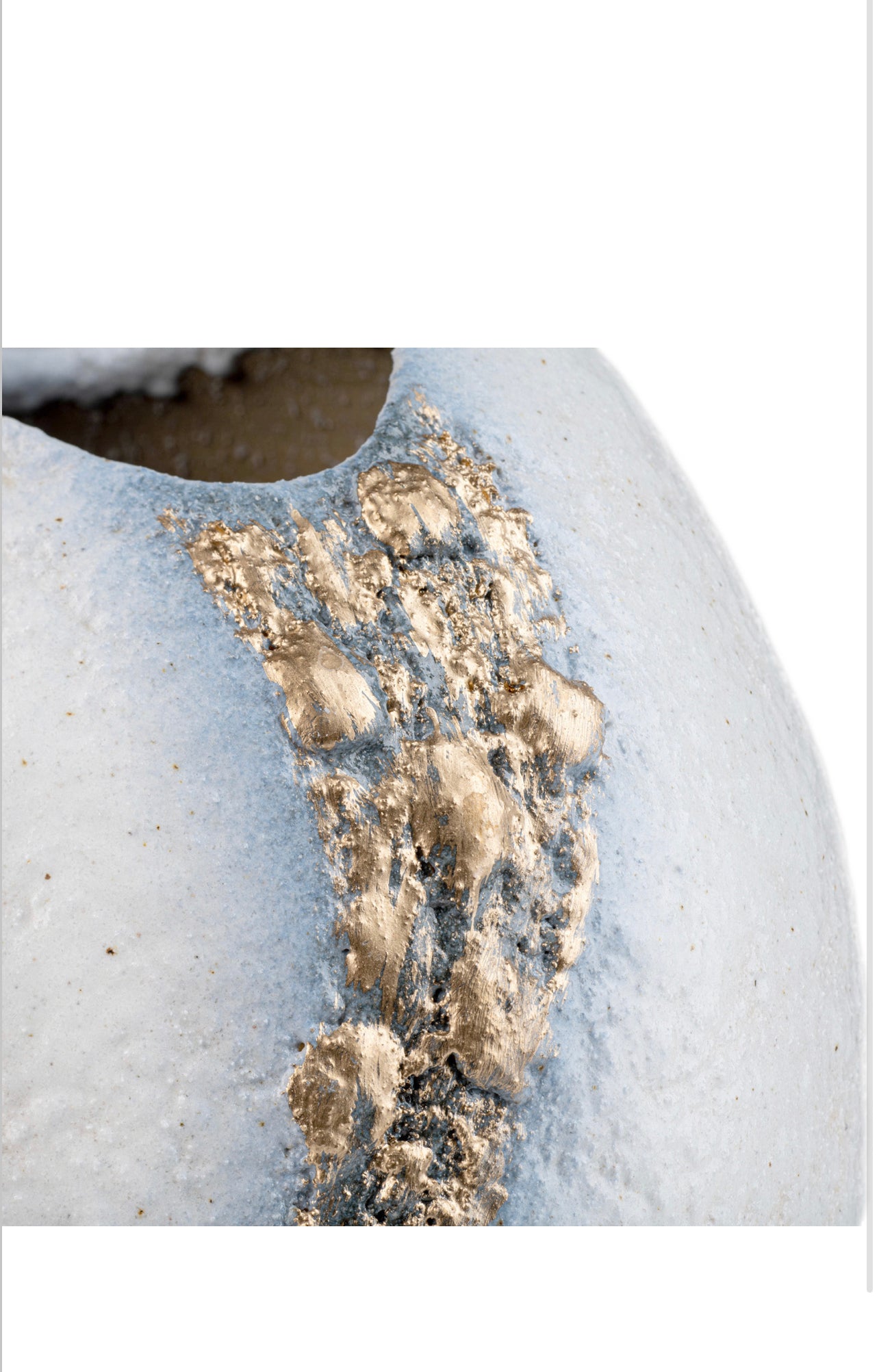 White and Gold Kinsai Quality Japanese Vase